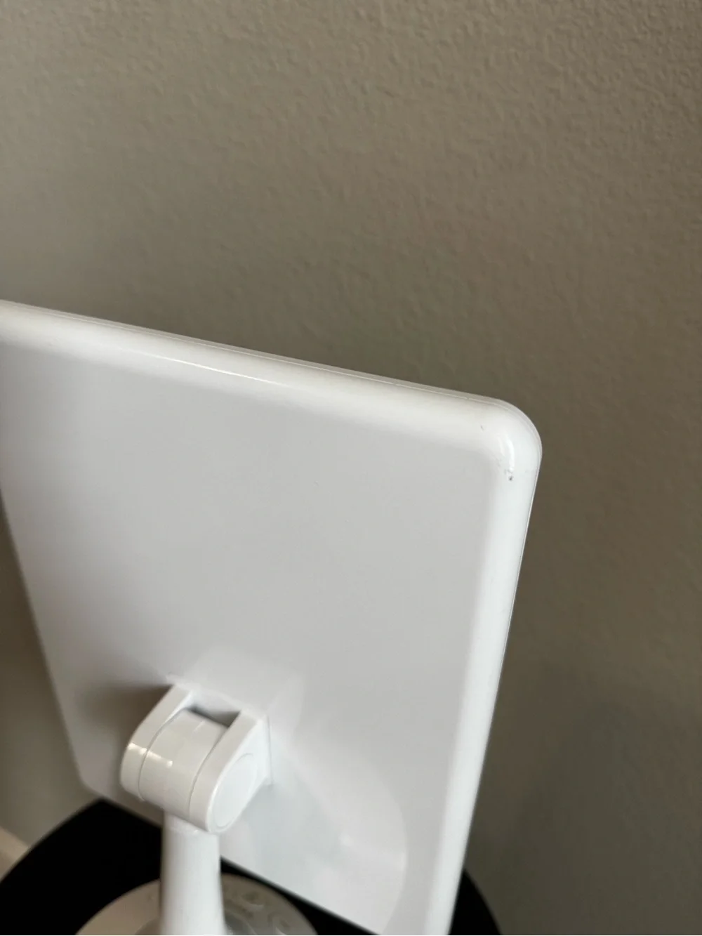 iHome White Lighted Bathroom Vanity Mirror with Speaker Base